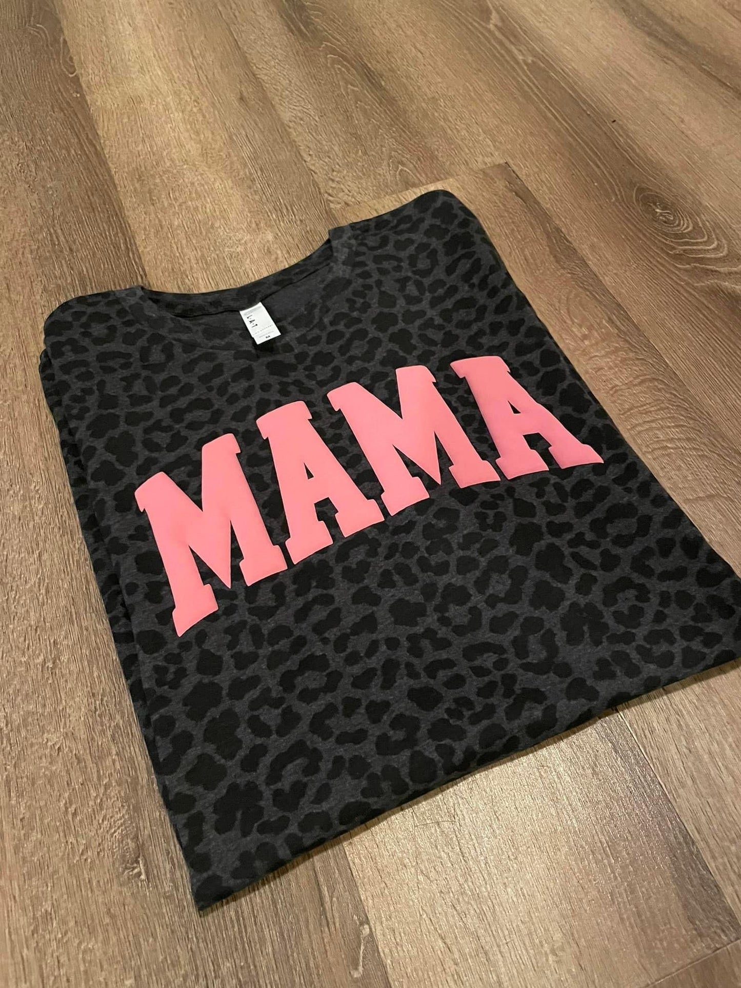 LEOPARD MAMA CORAL PINK TEE π