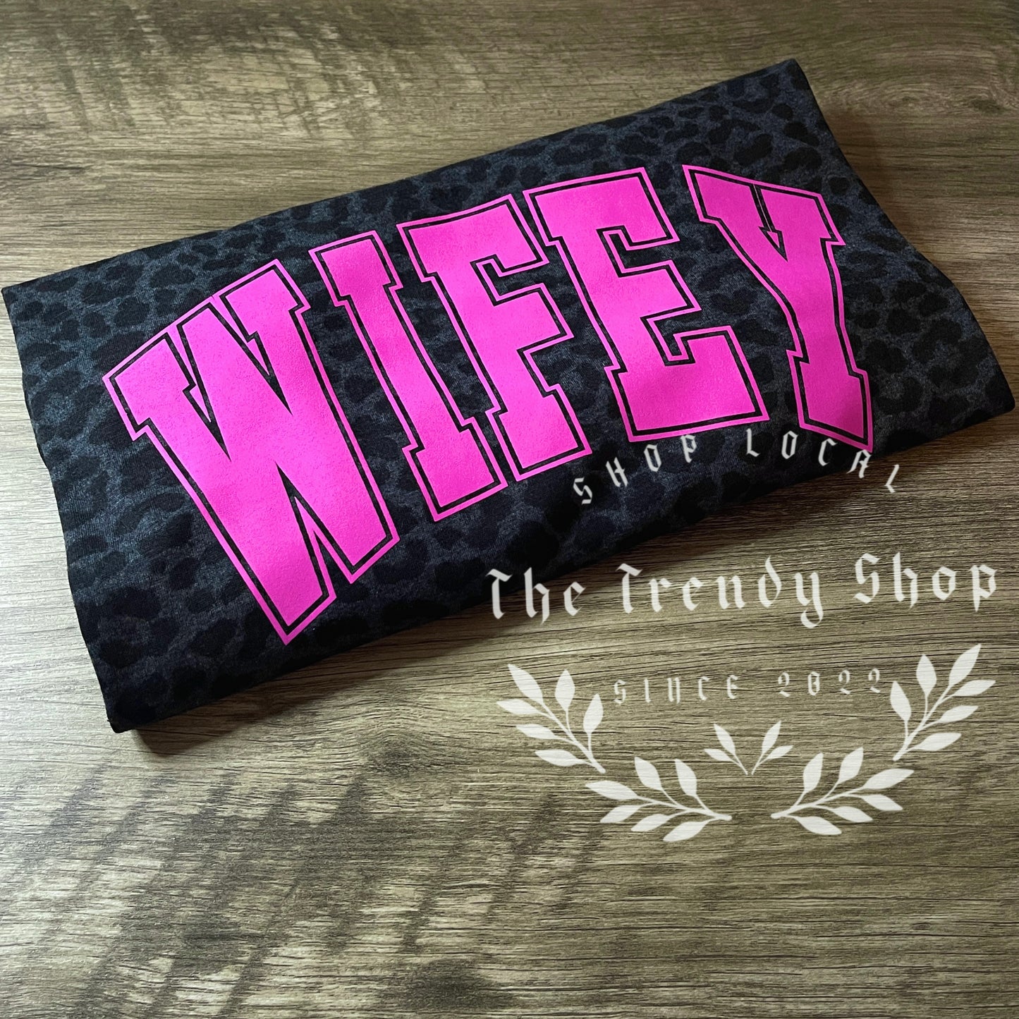 WIFEY LEOPARD HOT PINK TEE