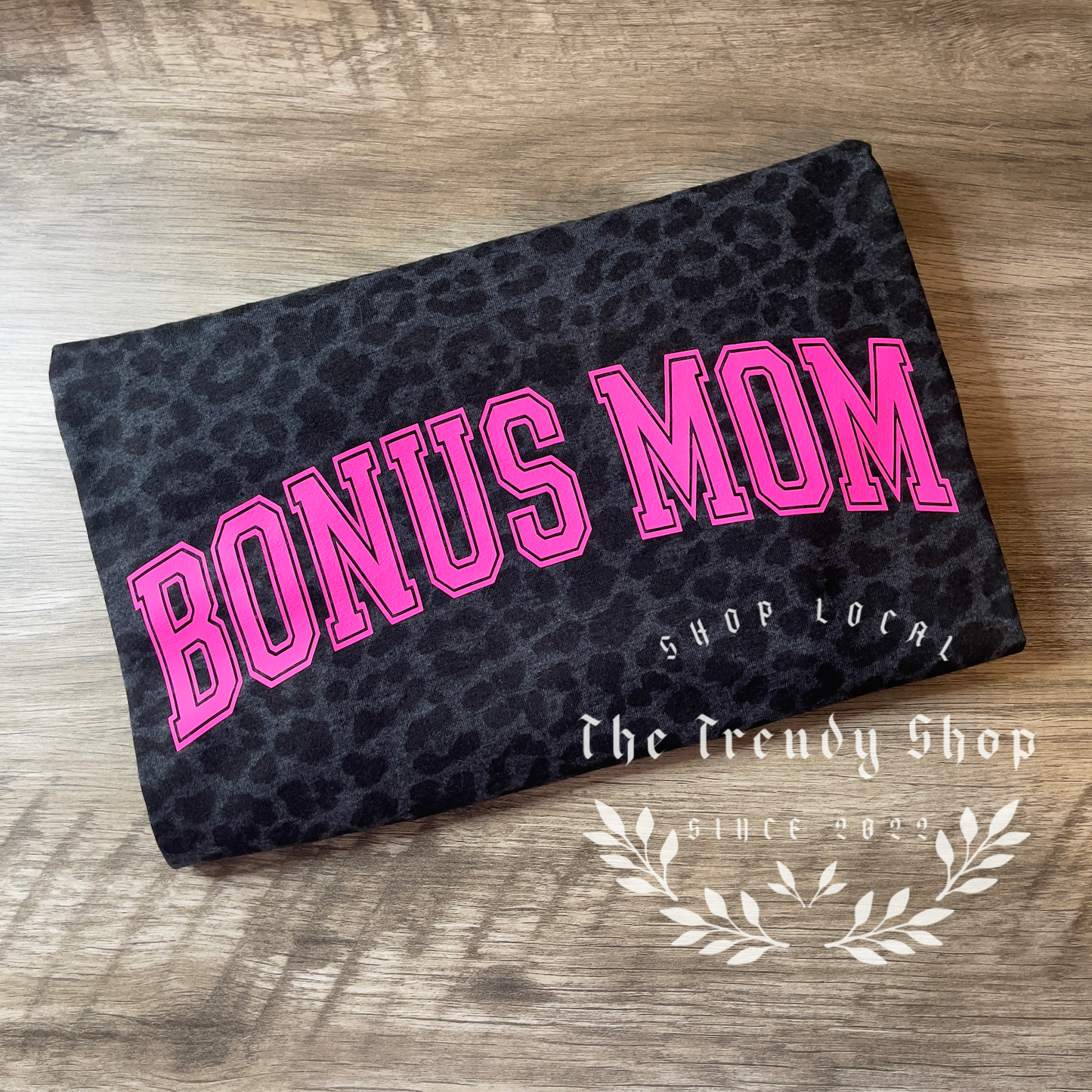 BONUS MOM LEOPARD HOT PINK TEE